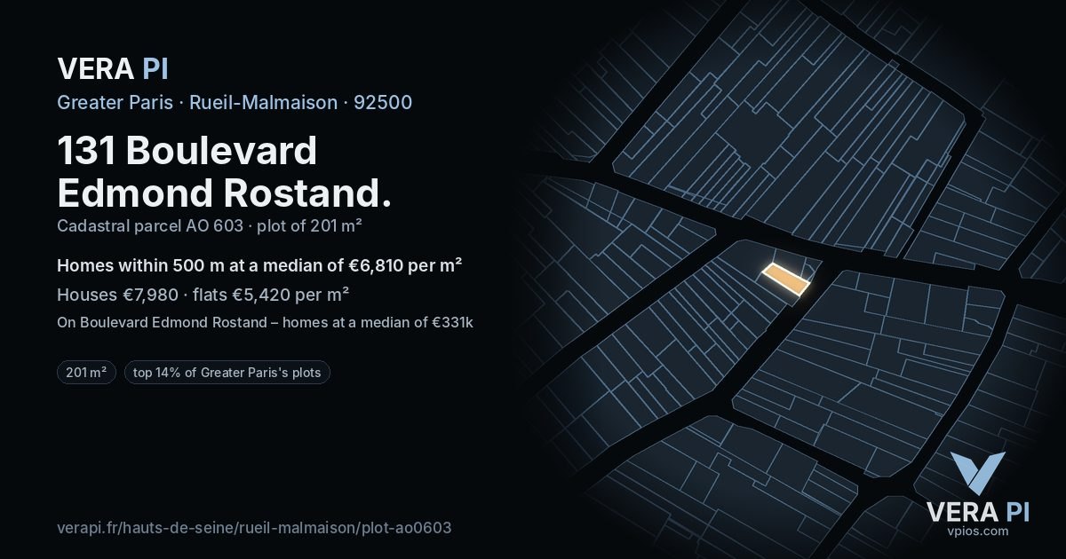 131 Boulevard Edmond Rostand, Rueil-Malmaison at night – the plot lit, the parcels around coloured by the prices near them