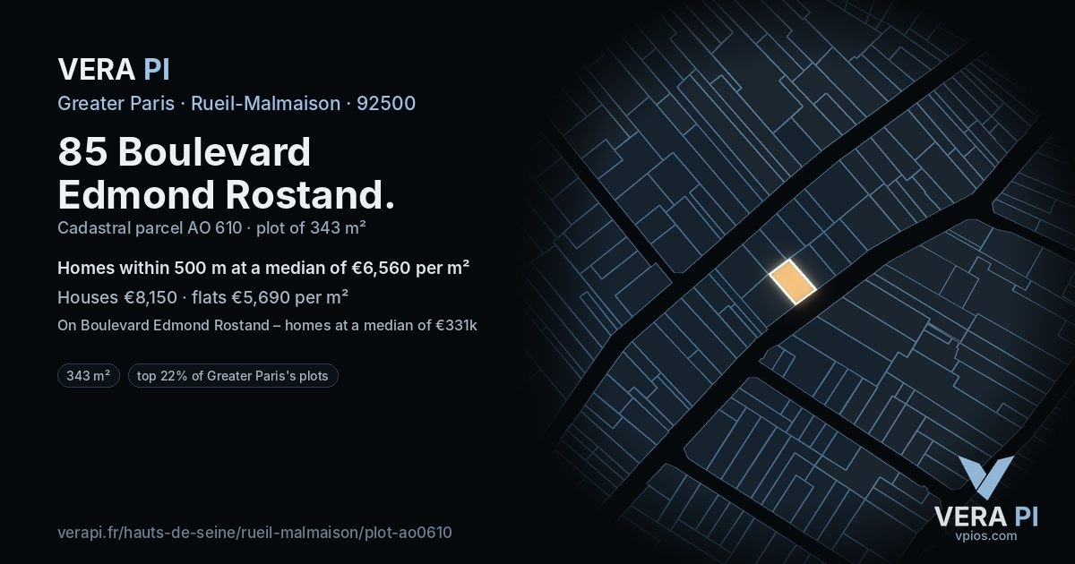 85 Boulevard Edmond Rostand, Rueil-Malmaison at night – the plot lit, the parcels around coloured by the prices near them