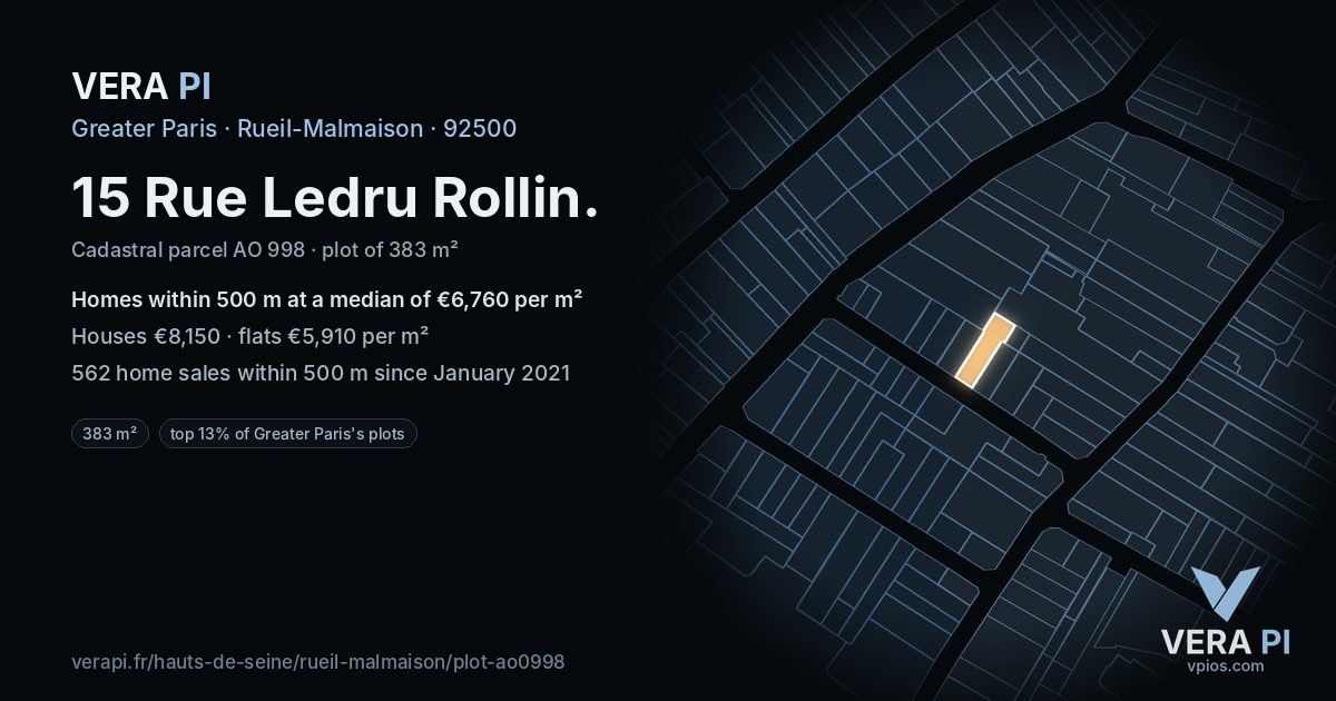 15 Rue Ledru Rollin, Rueil-Malmaison at night – the plot lit, the parcels around coloured by the prices near them