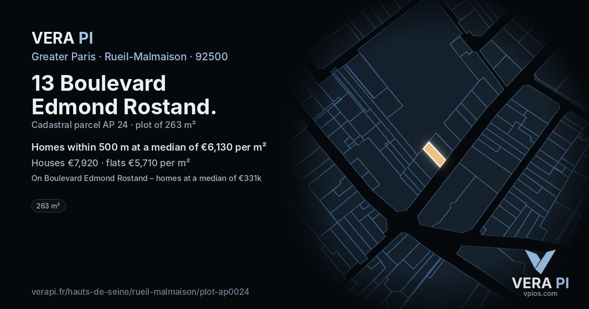 13 Boulevard Edmond Rostand, Rueil-Malmaison at night – the plot lit, the parcels around coloured by the prices near them