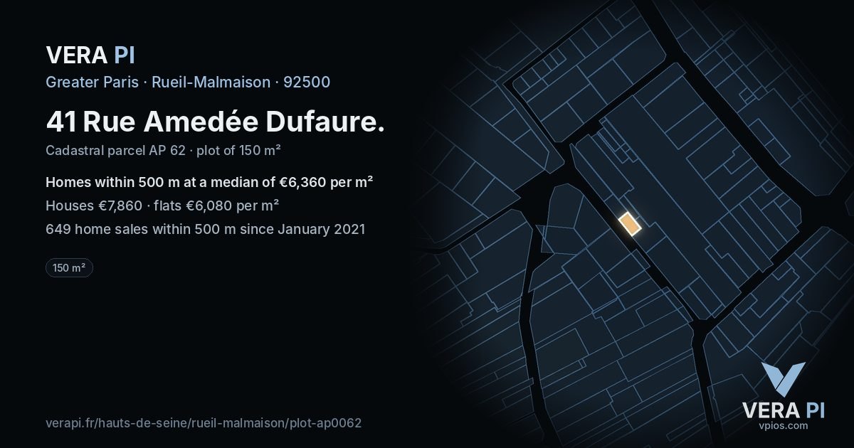 41 Rue Amedée Dufaure, Rueil-Malmaison at night – the plot lit, the parcels around coloured by the prices near them