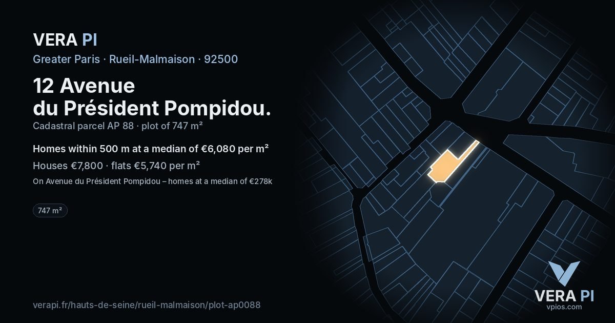 12 Avenue du Président Pompidou, Rueil-Malmaison at night – the plot lit, the parcels around coloured by the prices near them