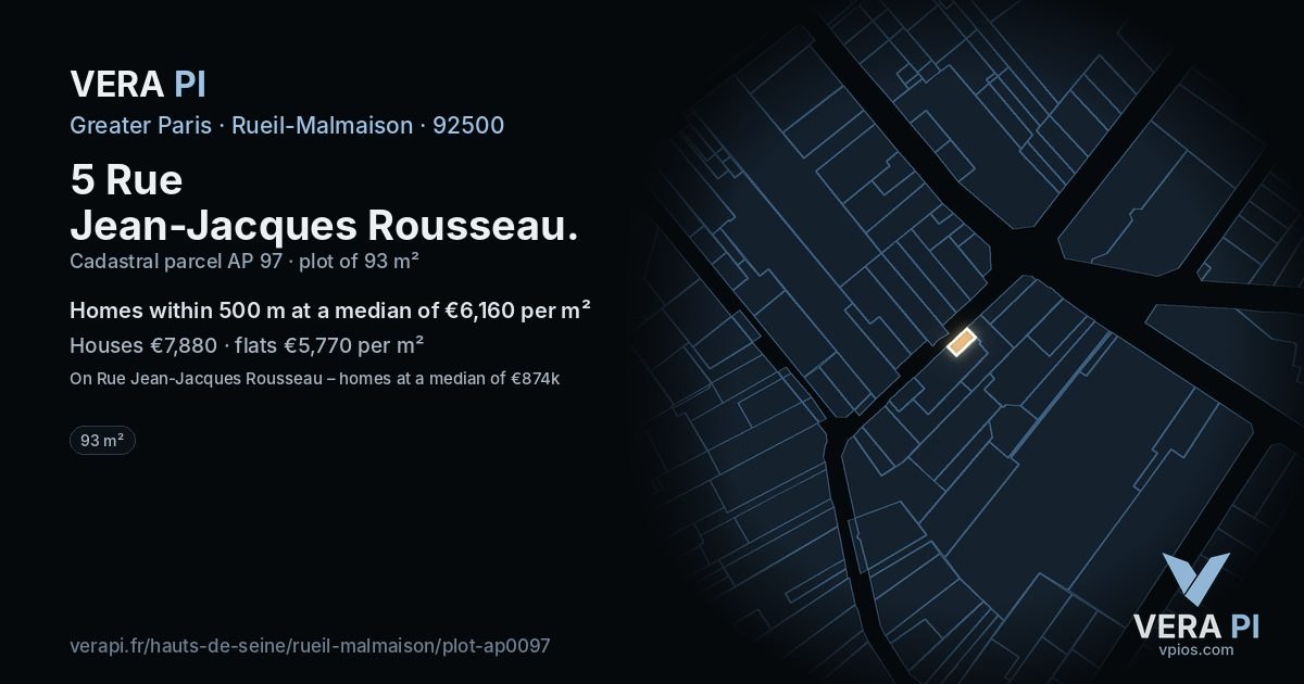 5 Rue Jean-Jacques Rousseau, Rueil-Malmaison at night – the plot lit, the parcels around coloured by the prices near them