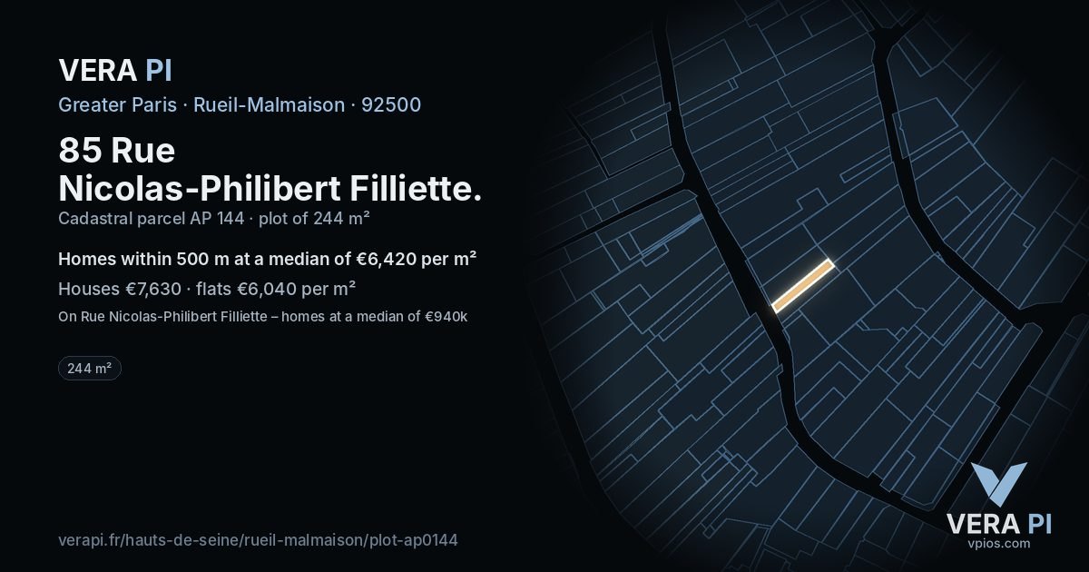 85 Rue Nicolas-Philibert Filliette, Rueil-Malmaison at night – the plot lit, the parcels around coloured by the prices near them