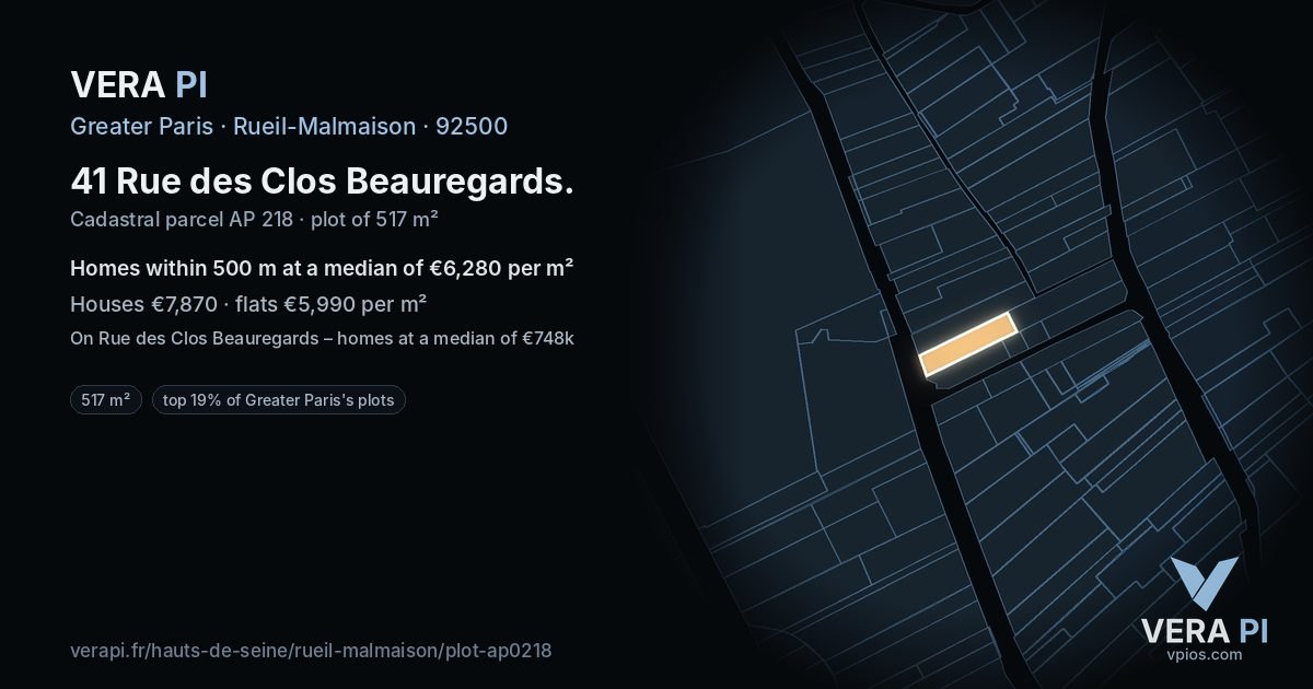 41 Rue des Clos Beauregards, Rueil-Malmaison at night – the plot lit, the parcels around coloured by the prices near them