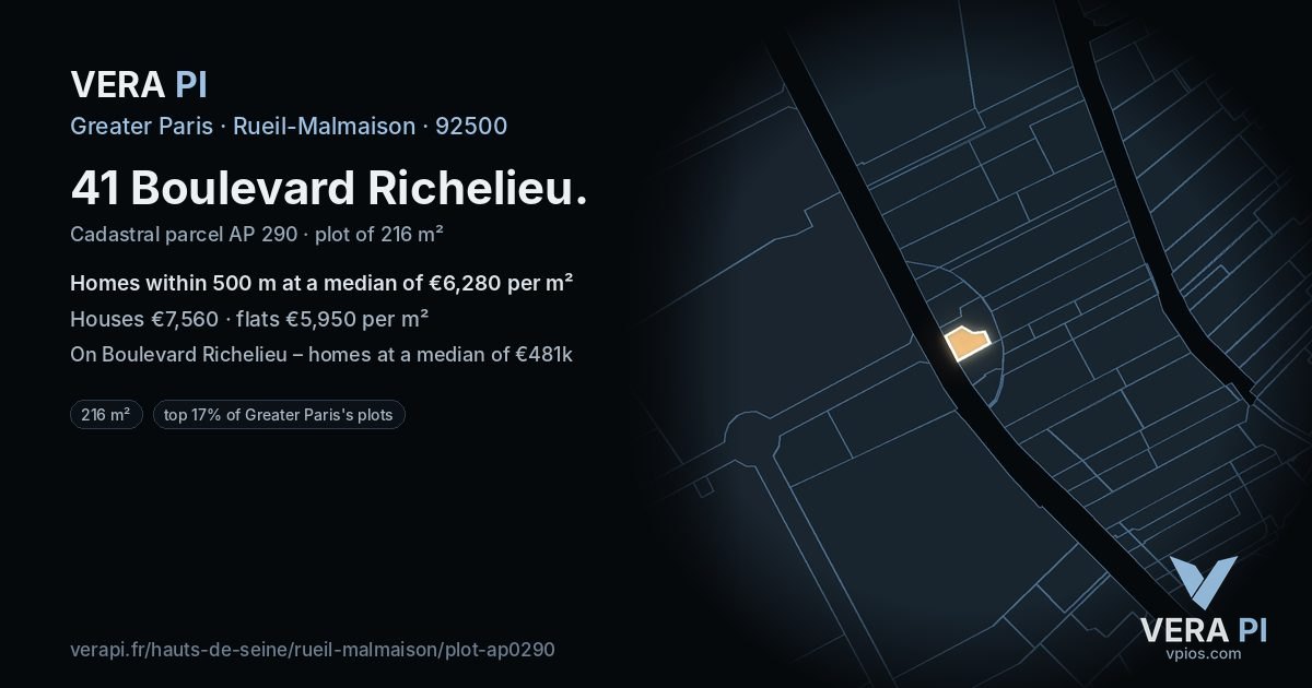41 Boulevard Richelieu, Rueil-Malmaison at night – the plot lit, the parcels around coloured by the prices near them