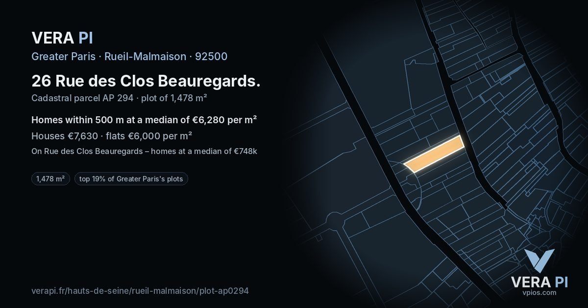 26 Rue des Clos Beauregards, Rueil-Malmaison at night – the plot lit, the parcels around coloured by the prices near them