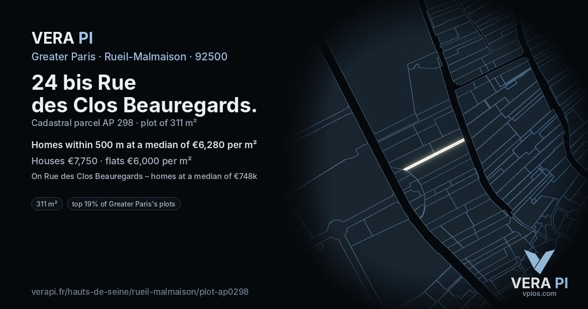24 bis Rue des Clos Beauregards, Rueil-Malmaison at night – the plot lit, the parcels around coloured by the prices near them