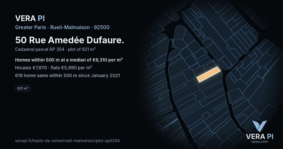 50 Rue Amedée Dufaure, Rueil-Malmaison at night – the plot lit, the parcels around coloured by the prices near them