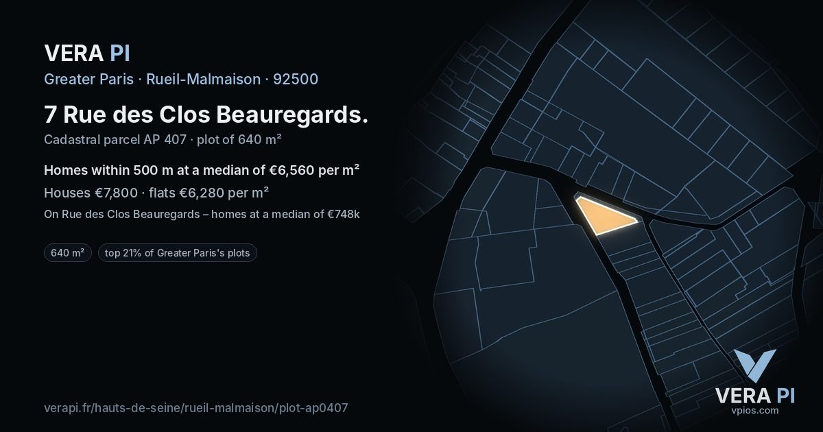 7 Rue des Clos Beauregards, Rueil-Malmaison at night – the plot lit, the parcels around coloured by the prices near them