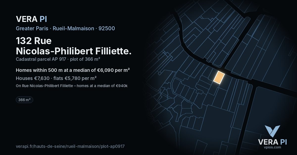132 Rue Nicolas-Philibert Filliette, Rueil-Malmaison at night – the plot lit, the parcels around coloured by the prices near them