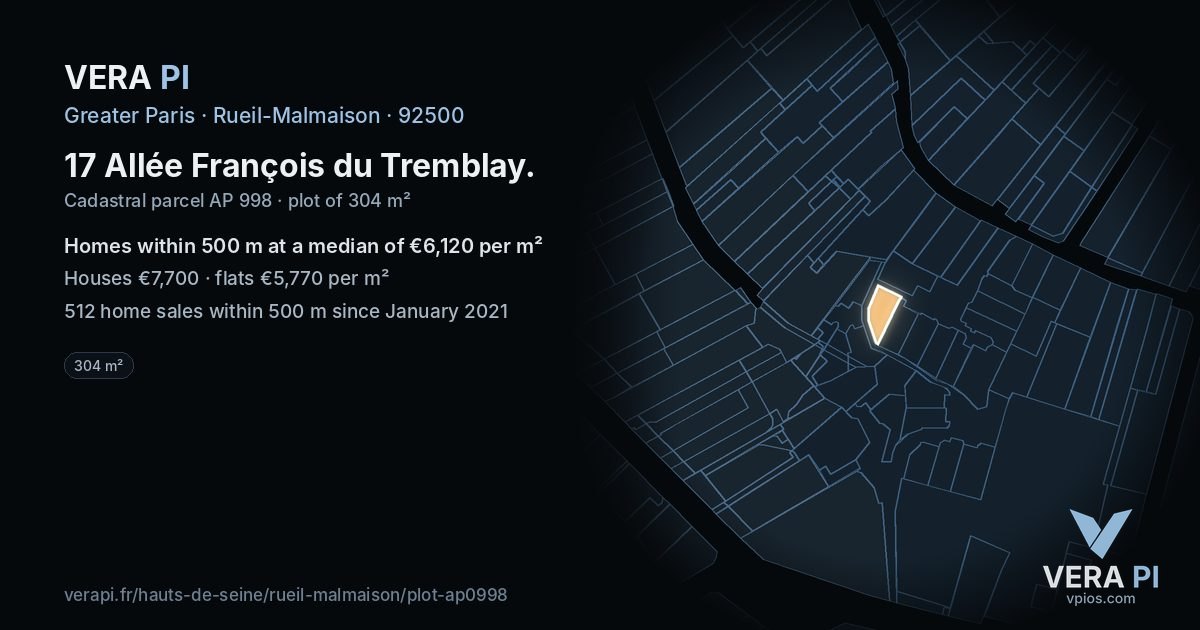 17 Allée François du Tremblay, Rueil-Malmaison at night – the plot lit, the parcels around coloured by the prices near them
