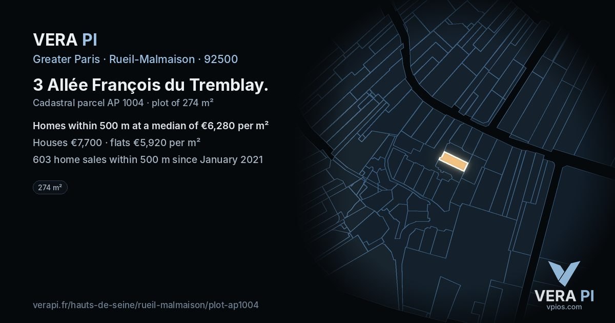 3 Allée François du Tremblay, Rueil-Malmaison at night – the plot lit, the parcels around coloured by the prices near them