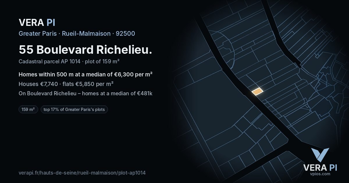 55 Boulevard Richelieu, Rueil-Malmaison at night – the plot lit, the parcels around coloured by the prices near them
