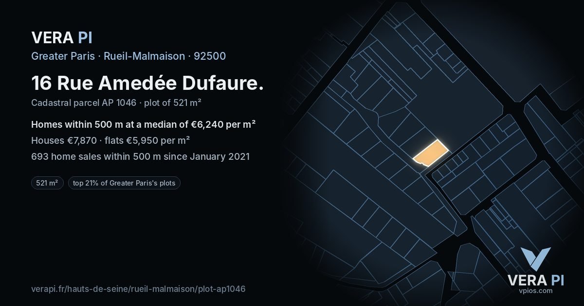 16 Rue Amedée Dufaure, Rueil-Malmaison at night – the plot lit, the parcels around coloured by the prices near them