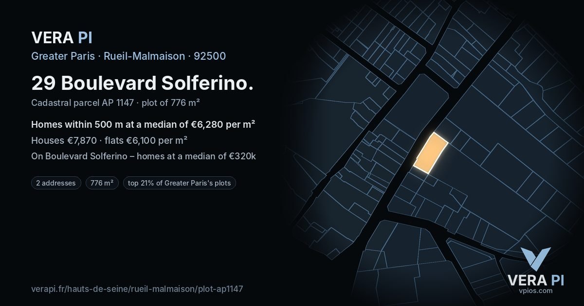 29 Boulevard Solferino, Rueil-Malmaison at night – the plot lit, the parcels around coloured by the prices near them