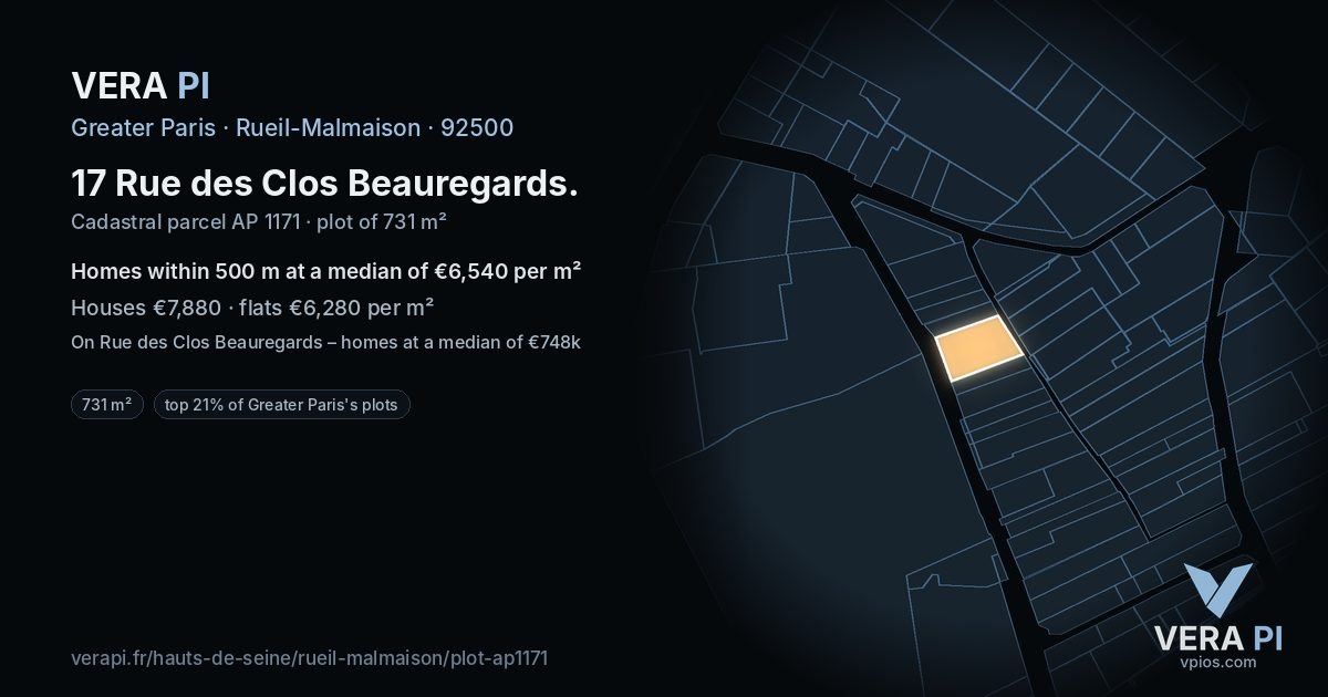 17 Rue des Clos Beauregards, Rueil-Malmaison at night – the plot lit, the parcels around coloured by the prices near them