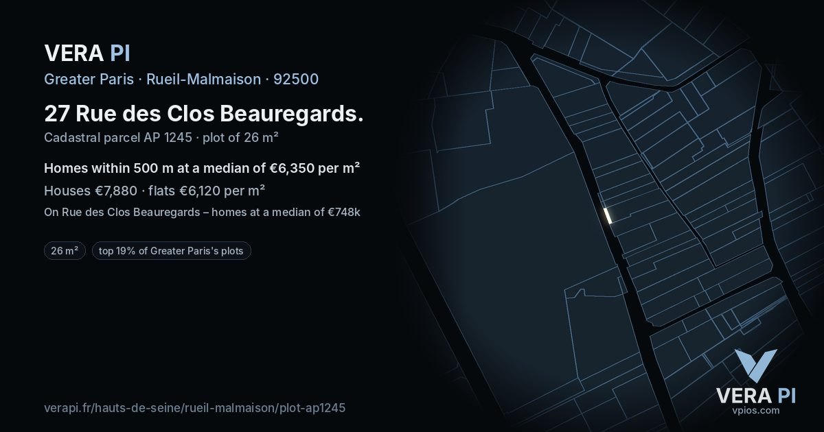 27 Rue des Clos Beauregards, Rueil-Malmaison at night – the plot lit, the parcels around coloured by the prices near them