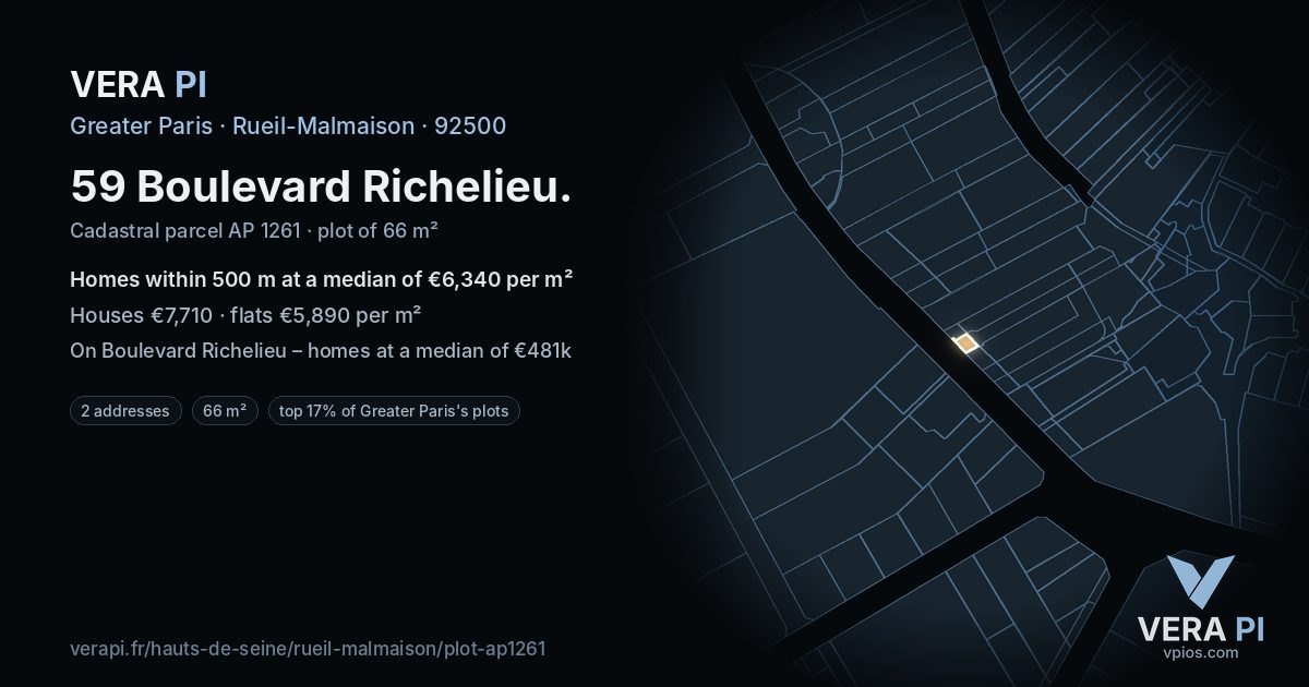 59 Boulevard Richelieu, Rueil-Malmaison at night – the plot lit, the parcels around coloured by the prices near them
