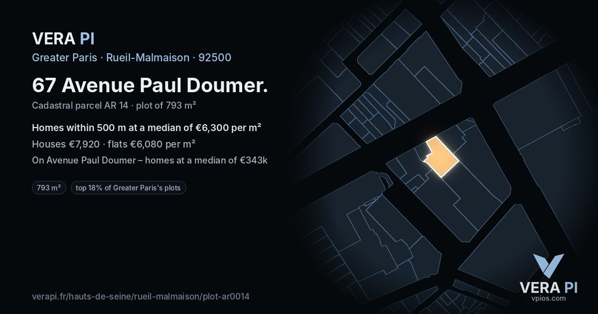 67 Avenue Paul Doumer, Rueil-Malmaison at night – the plot lit, the parcels around coloured by the prices near them