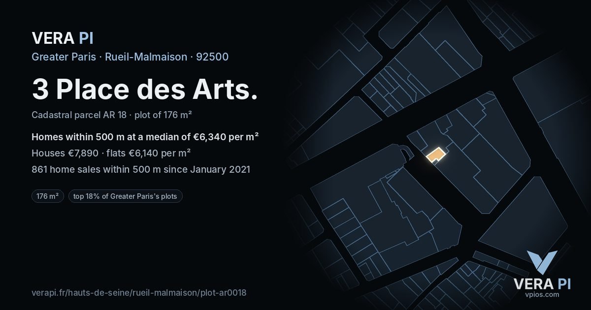 3 Place des Arts, Rueil-Malmaison at night – the plot lit, the parcels around coloured by the prices near them