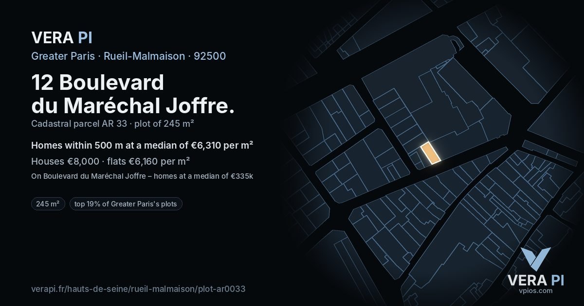 12 Boulevard du Maréchal Joffre, Rueil-Malmaison at night – the plot lit, the parcels around coloured by the prices near them
