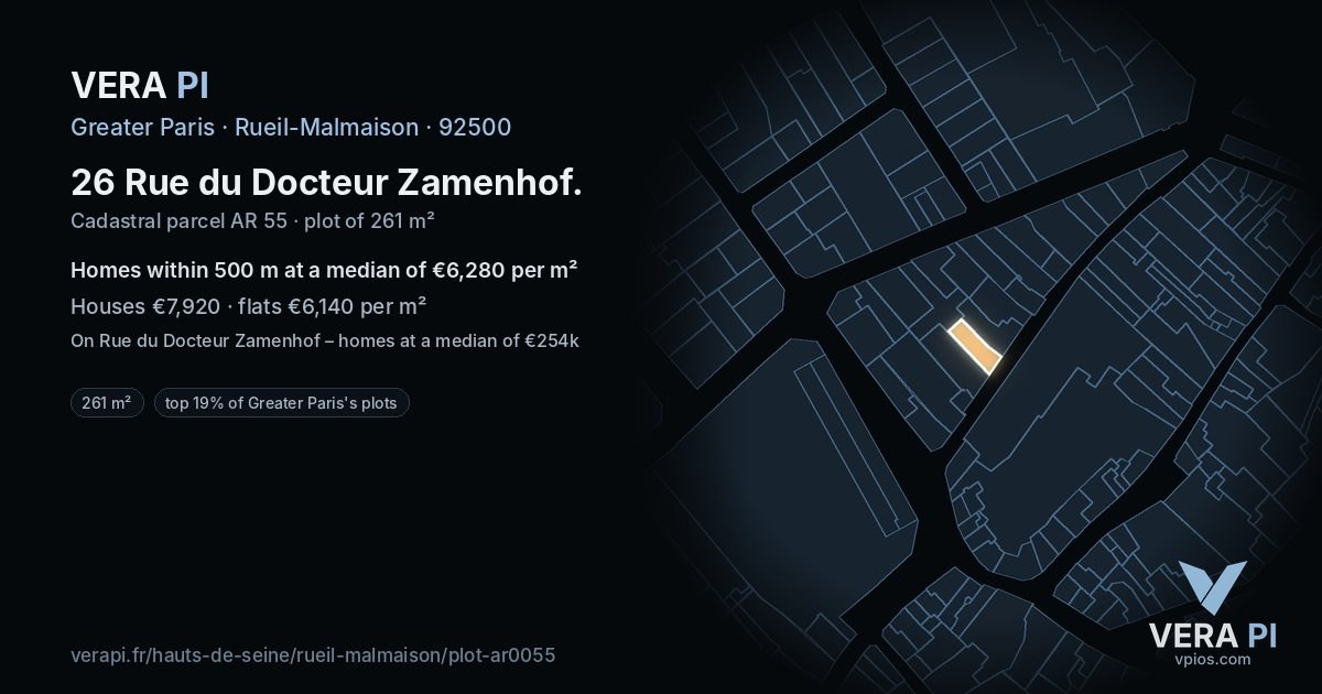 26 Rue du Docteur Zamenhof, Rueil-Malmaison at night – the plot lit, the parcels around coloured by the prices near them