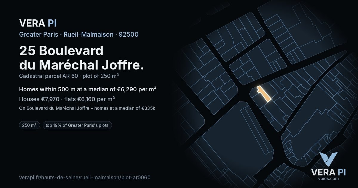 25 Boulevard du Maréchal Joffre, Rueil-Malmaison at night – the plot lit, the parcels around coloured by the prices near them