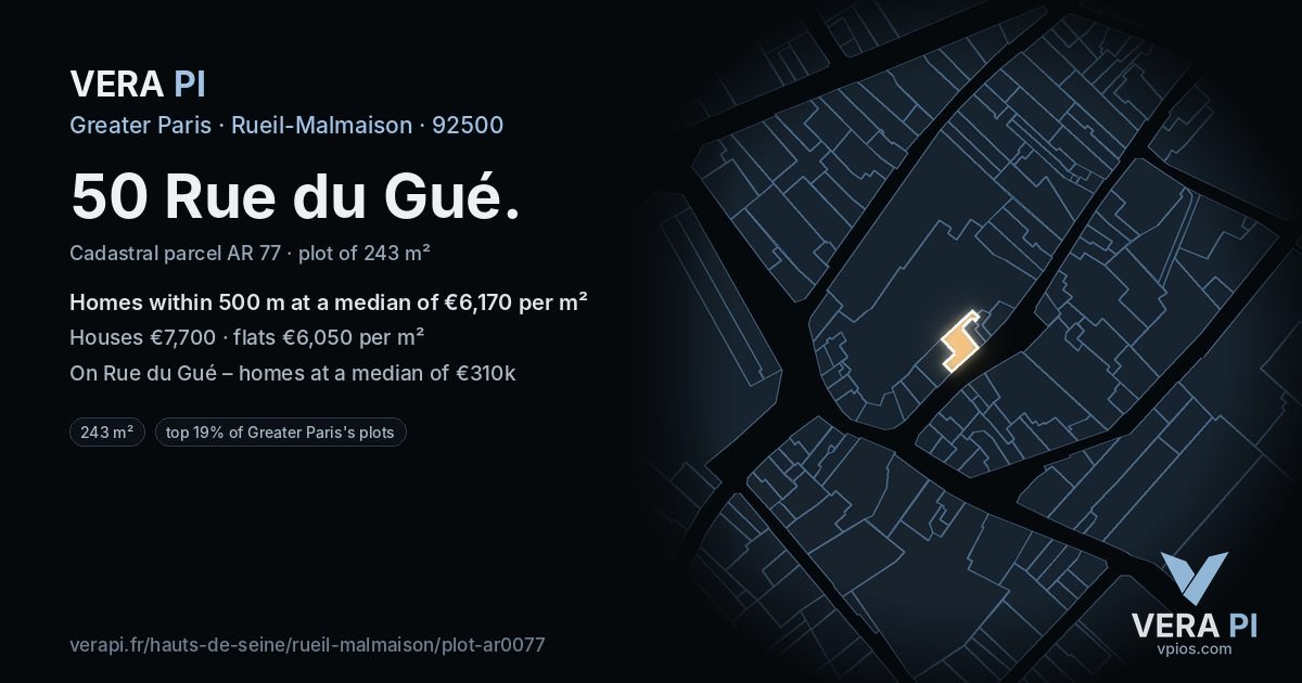 50 Rue du Gué, Rueil-Malmaison at night – the plot lit, the parcels around coloured by the prices near them