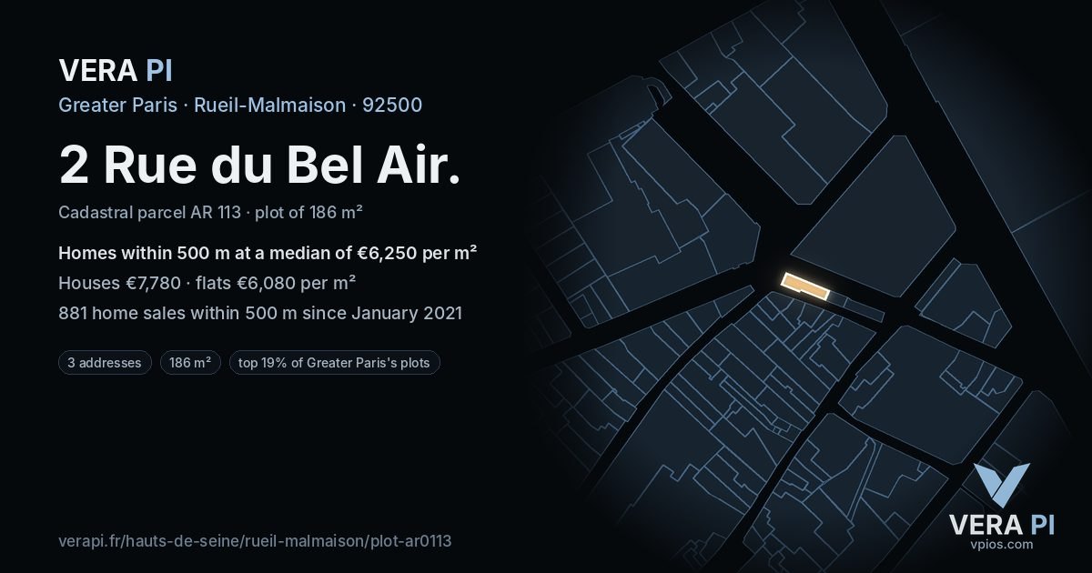 2 Rue du Bel Air, Rueil-Malmaison at night – the plot lit, the parcels around coloured by the prices near them