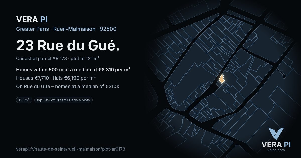 23 Rue du Gué, Rueil-Malmaison at night – the plot lit, the parcels around coloured by the prices near them