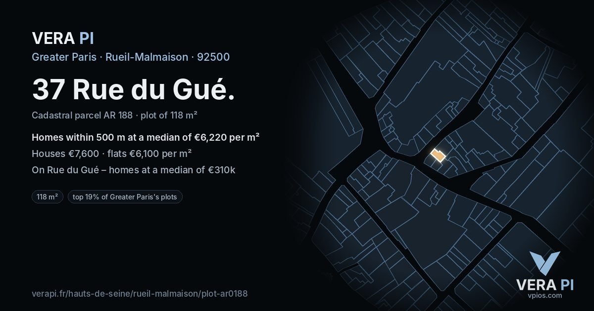 37 Rue du Gué, Rueil-Malmaison at night – the plot lit, the parcels around coloured by the prices near them
