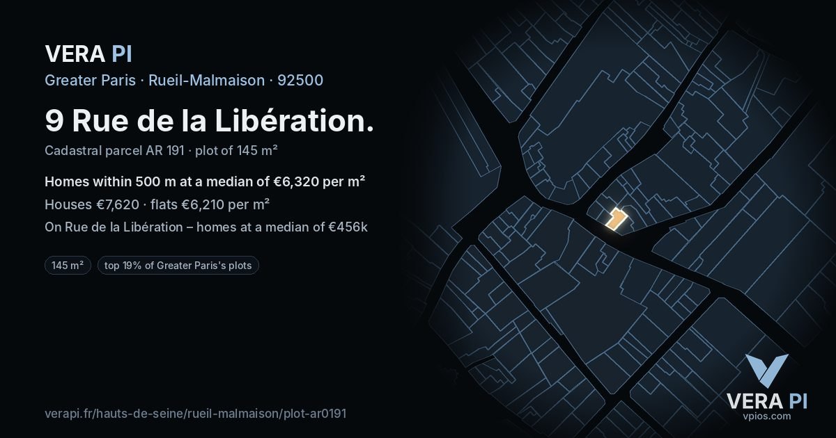 9 Rue de la Libération, Rueil-Malmaison at night – the plot lit, the parcels around coloured by the prices near them