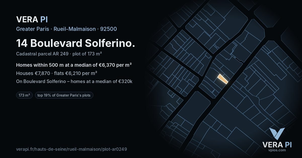 14 Boulevard Solferino, Rueil-Malmaison at night – the plot lit, the parcels around coloured by the prices near them