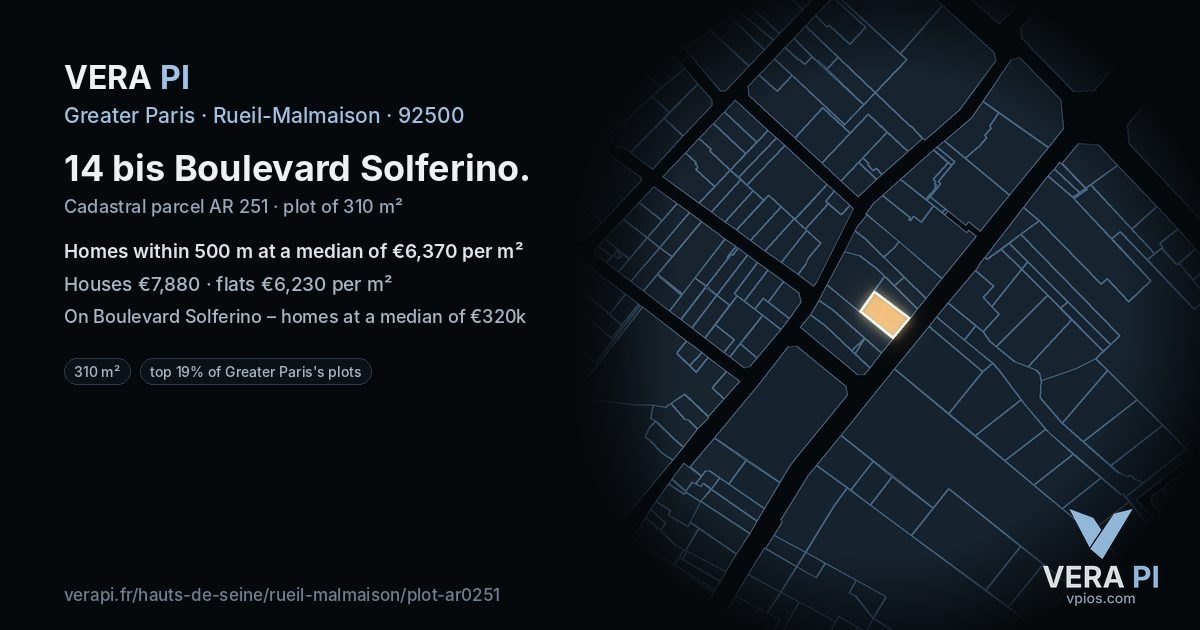 14 bis Boulevard Solferino, Rueil-Malmaison at night – the plot lit, the parcels around coloured by the prices near them