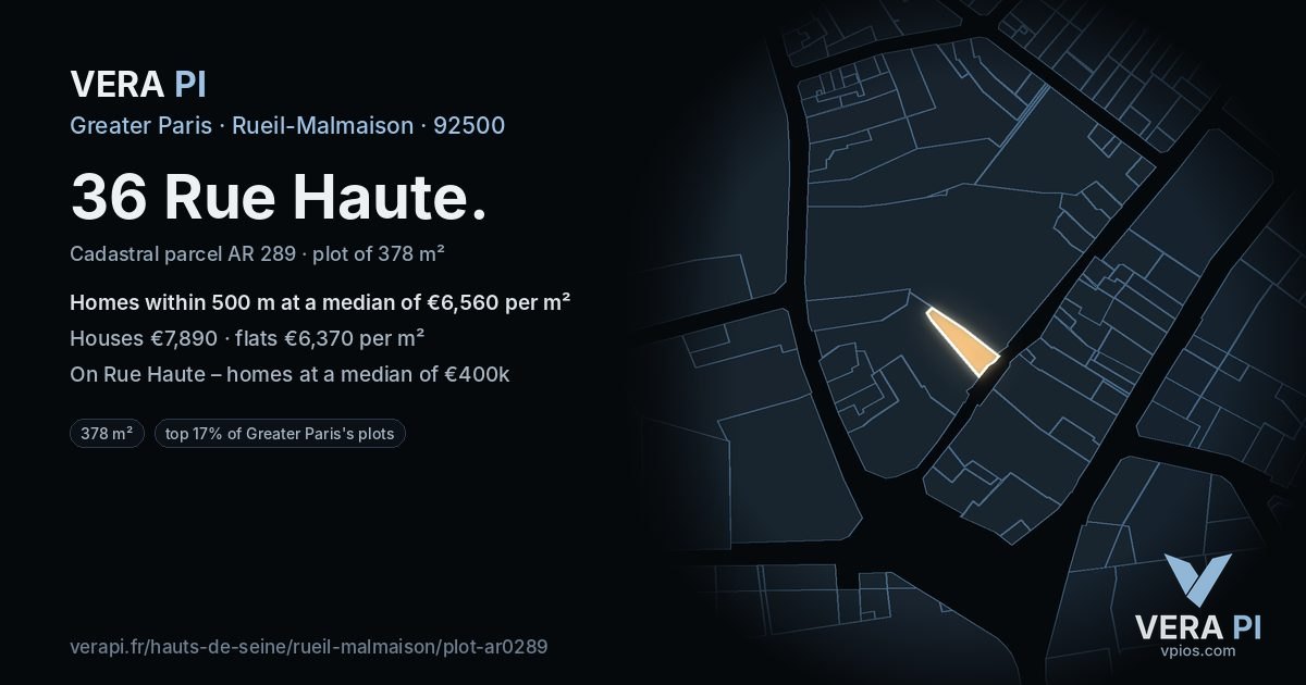 36 Rue Haute, Rueil-Malmaison at night – the plot lit, the parcels around coloured by the prices near them