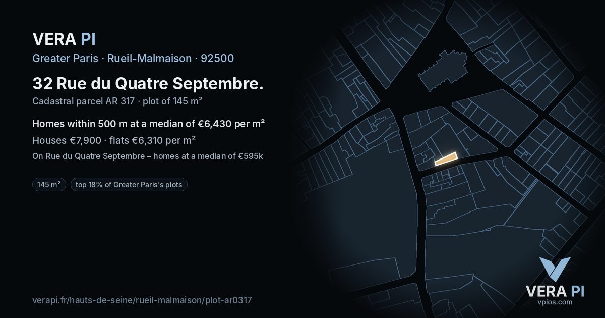 32 Rue du Quatre Septembre, Rueil-Malmaison at night – the plot lit, the parcels around coloured by the prices near them