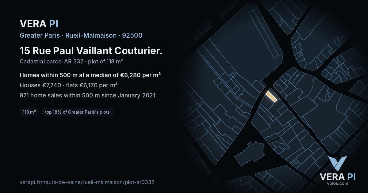 15 Rue Paul Vaillant Couturier, Rueil-Malmaison at night – the plot lit, the parcels around coloured by the prices near them