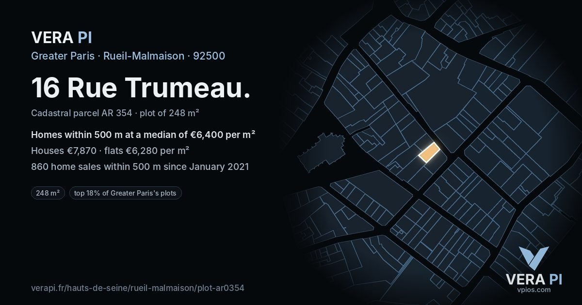 16 Rue Trumeau, Rueil-Malmaison at night – the plot lit, the parcels around coloured by the prices near them