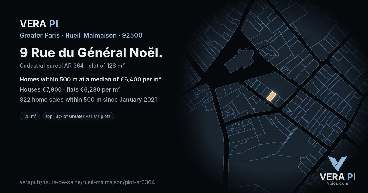 9 Rue du Général Noël, Rueil-Malmaison at night – the plot lit, the parcels around coloured by the prices near them