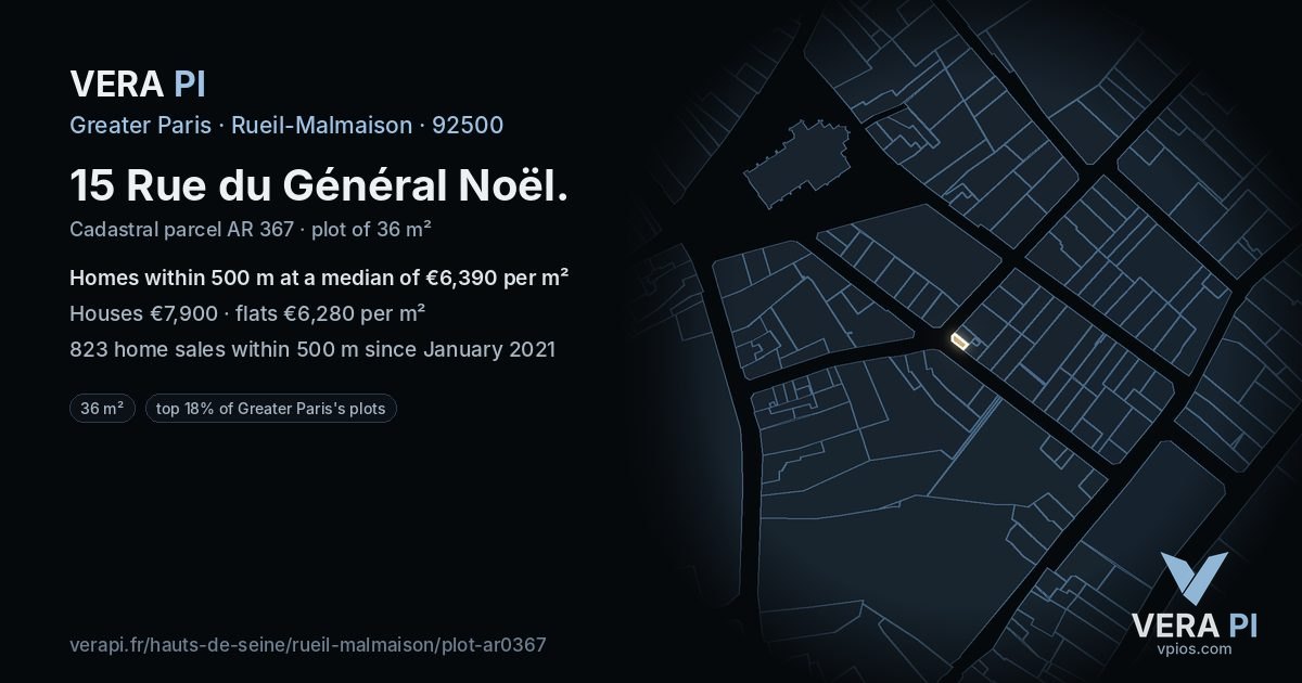 15 Rue du Général Noël, Rueil-Malmaison at night – the plot lit, the parcels around coloured by the prices near them