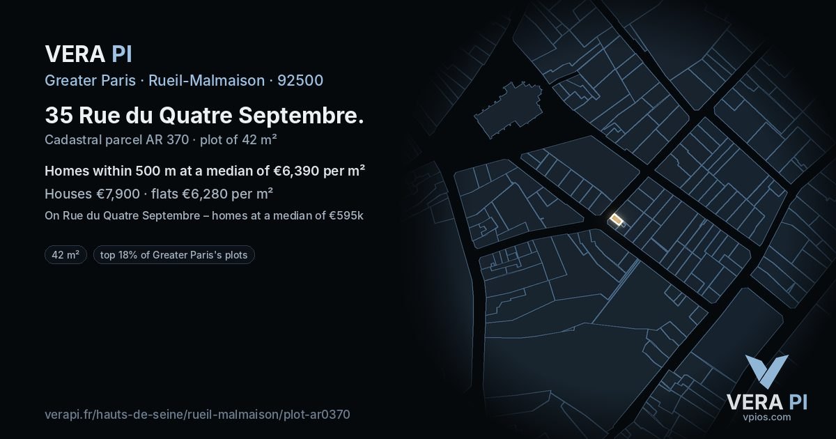 35 Rue du Quatre Septembre, Rueil-Malmaison at night – the plot lit, the parcels around coloured by the prices near them