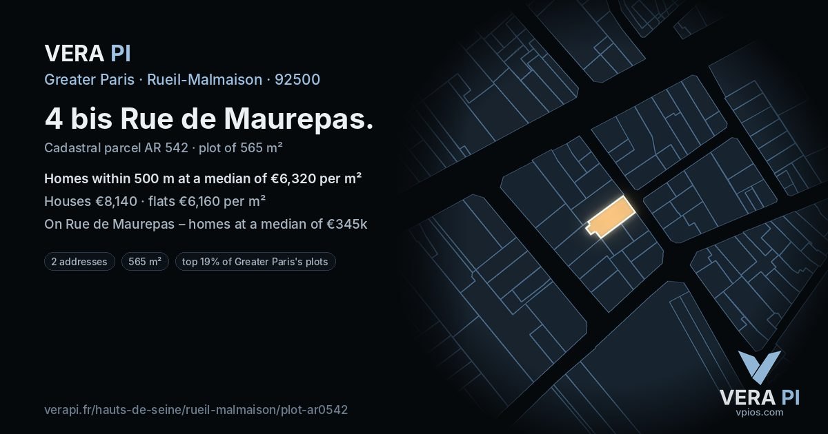 4 bis Rue de Maurepas, Rueil-Malmaison at night – the plot lit, the parcels around coloured by the prices near them
