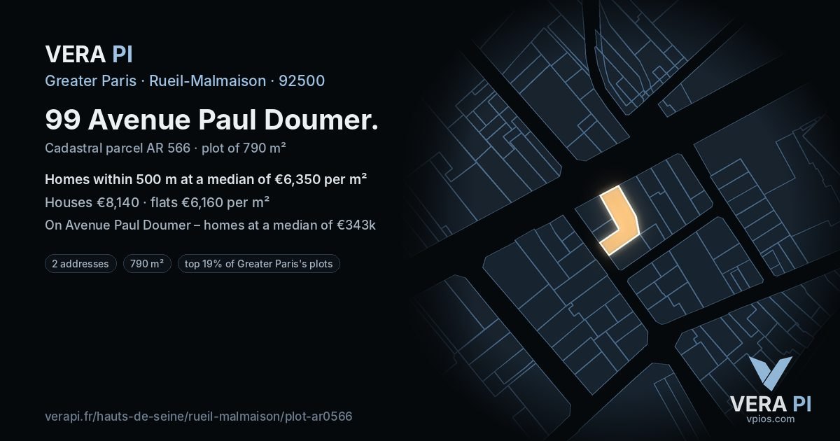 99 Avenue Paul Doumer, Rueil-Malmaison at night – the plot lit, the parcels around coloured by the prices near them
