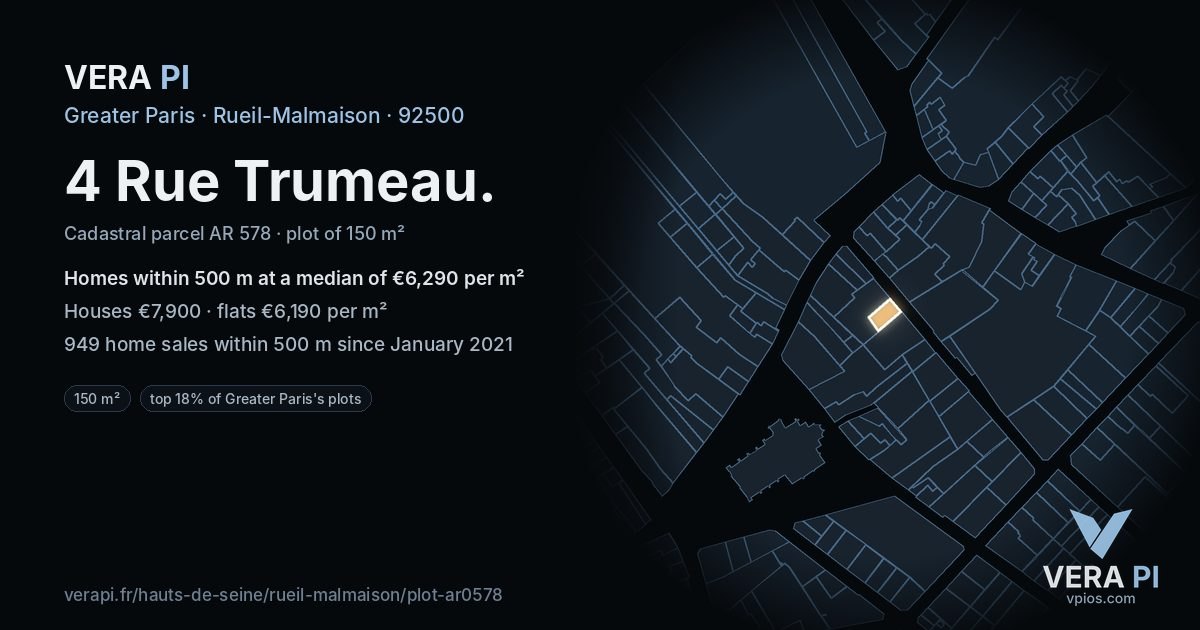 4 Rue Trumeau, Rueil-Malmaison at night – the plot lit, the parcels around coloured by the prices near them