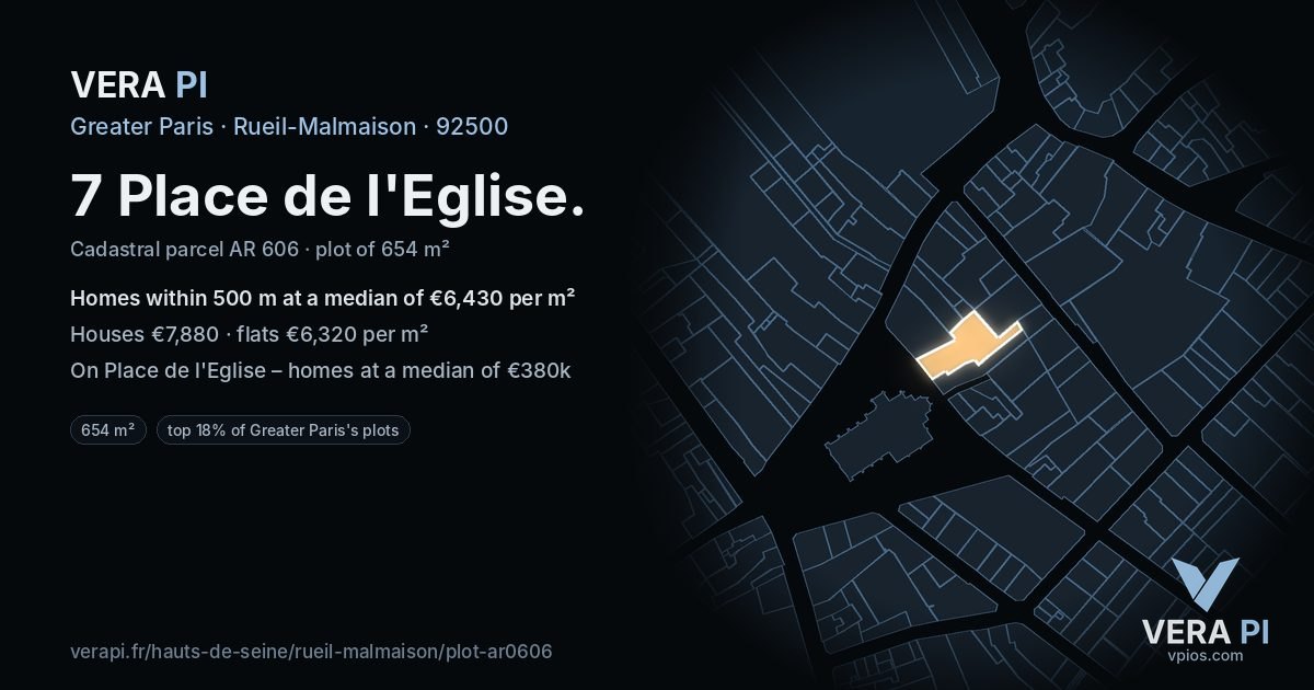 7 Place de l'Eglise, Rueil-Malmaison at night – the plot lit, the parcels around coloured by the prices near them