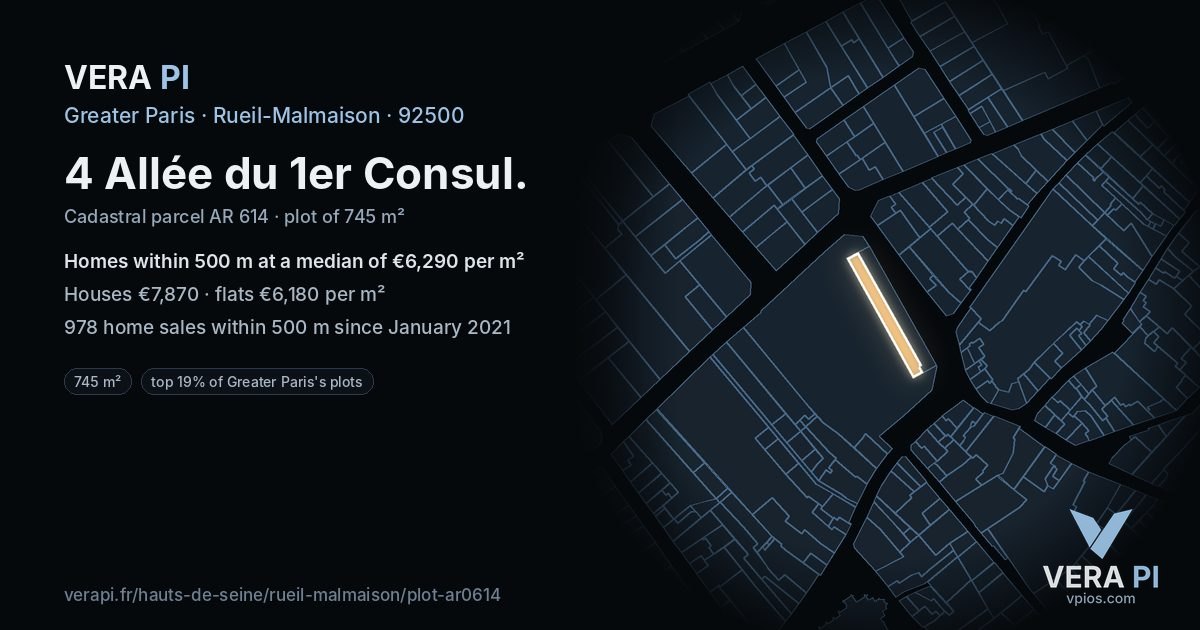 4 Allée du 1er Consul, Rueil-Malmaison at night – the plot lit, the parcels around coloured by the prices near them