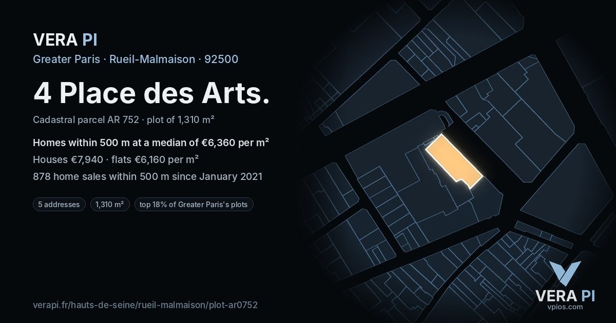 4 Place des Arts, Rueil-Malmaison at night – the plot lit, the parcels around coloured by the prices near them