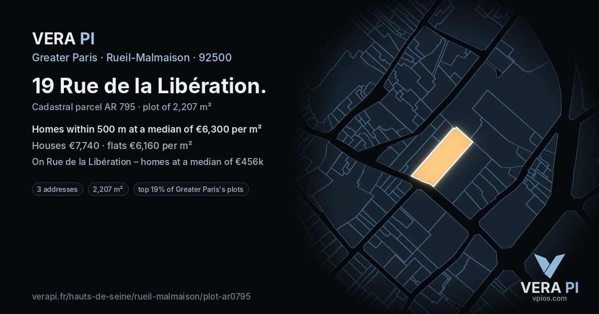 19 Rue de la Libération, Rueil-Malmaison at night – the plot lit, the parcels around coloured by the prices near them