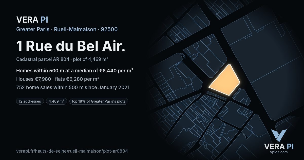 1 Rue du Bel Air, Rueil-Malmaison at night – the plot lit, the parcels around coloured by the prices near them
